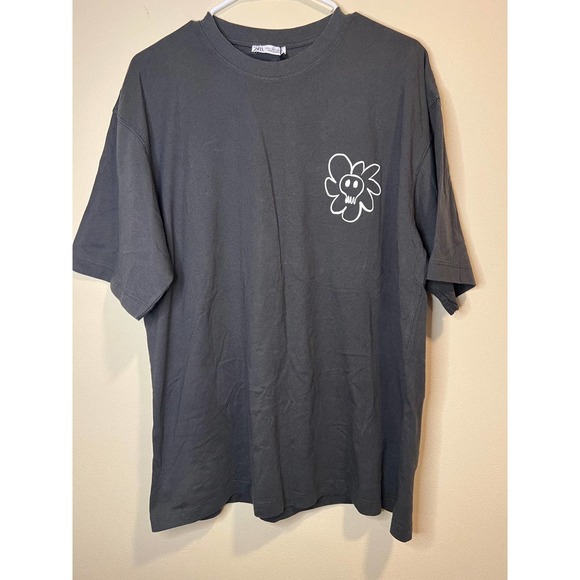 Zara Tops - Zara Smiley TShirt Size Large NWT